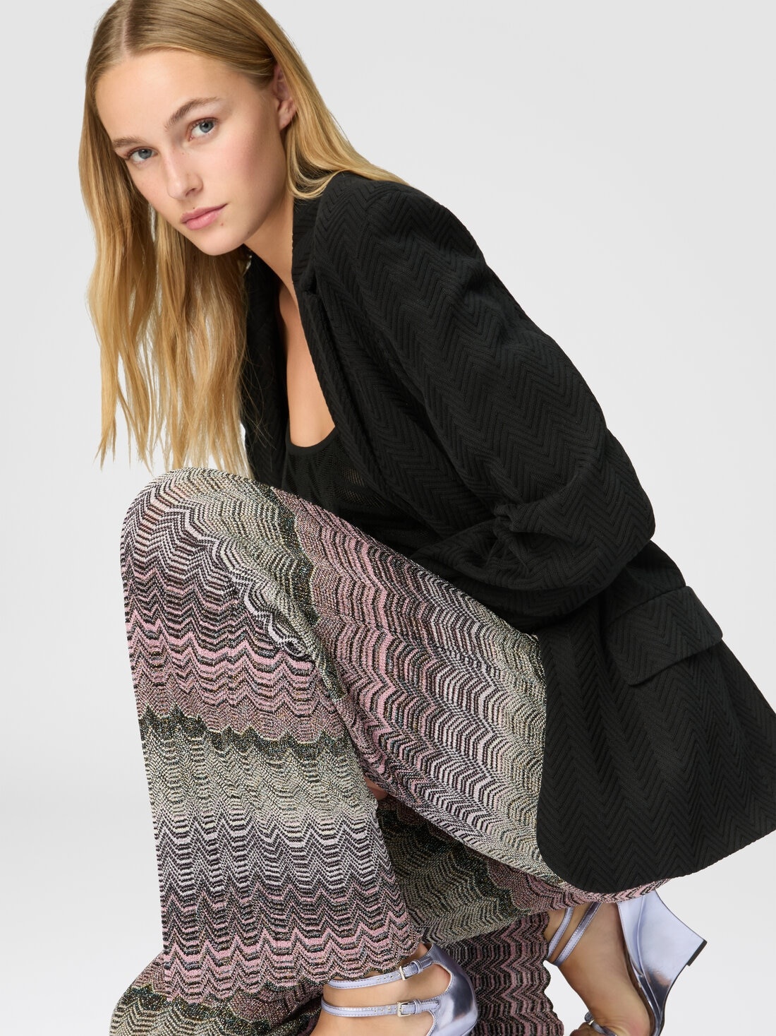 Straight trousers with glare-patterned zig zag lamé - 4