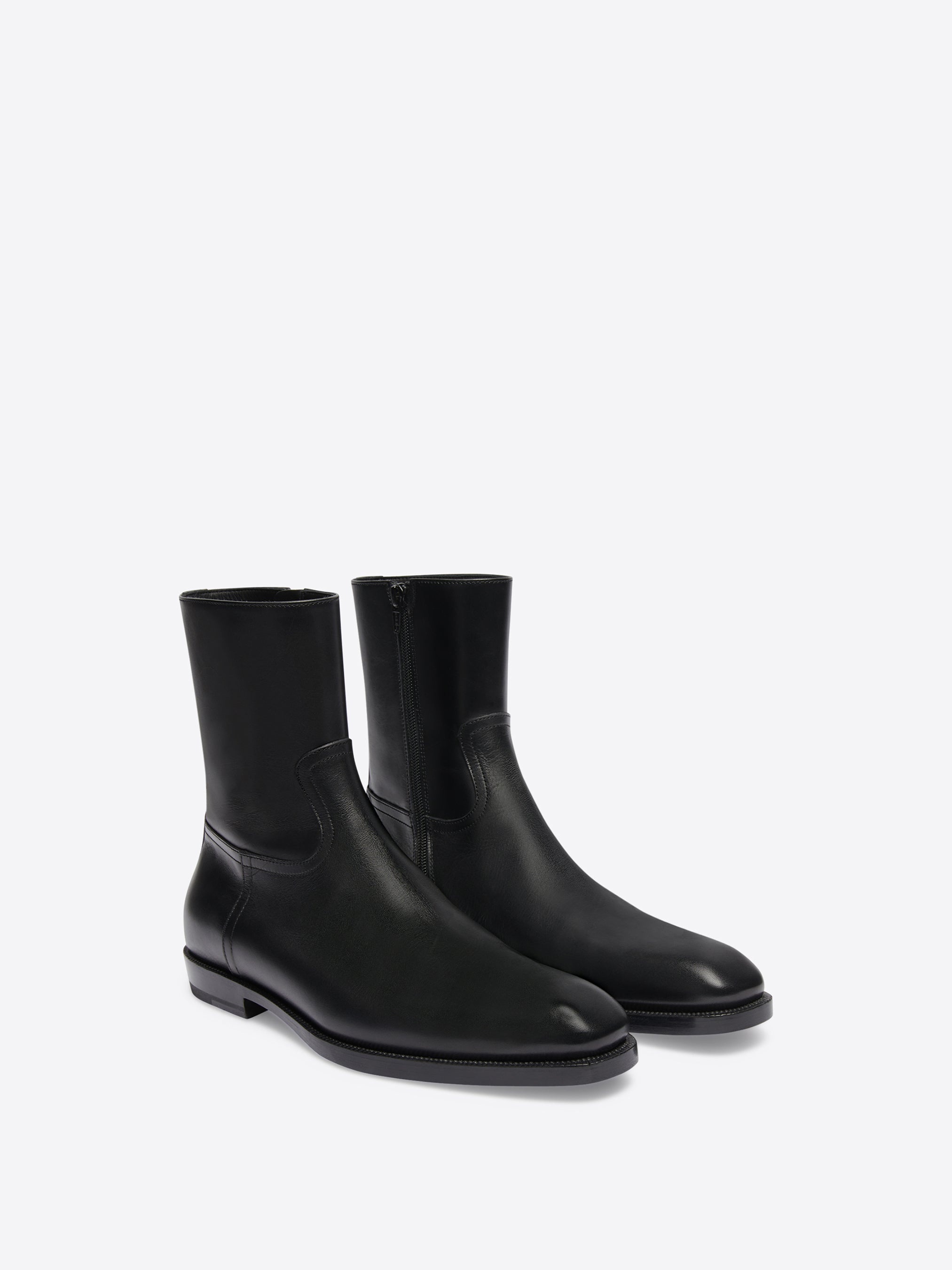 LEATHER CHELSEA BOOTS - 3