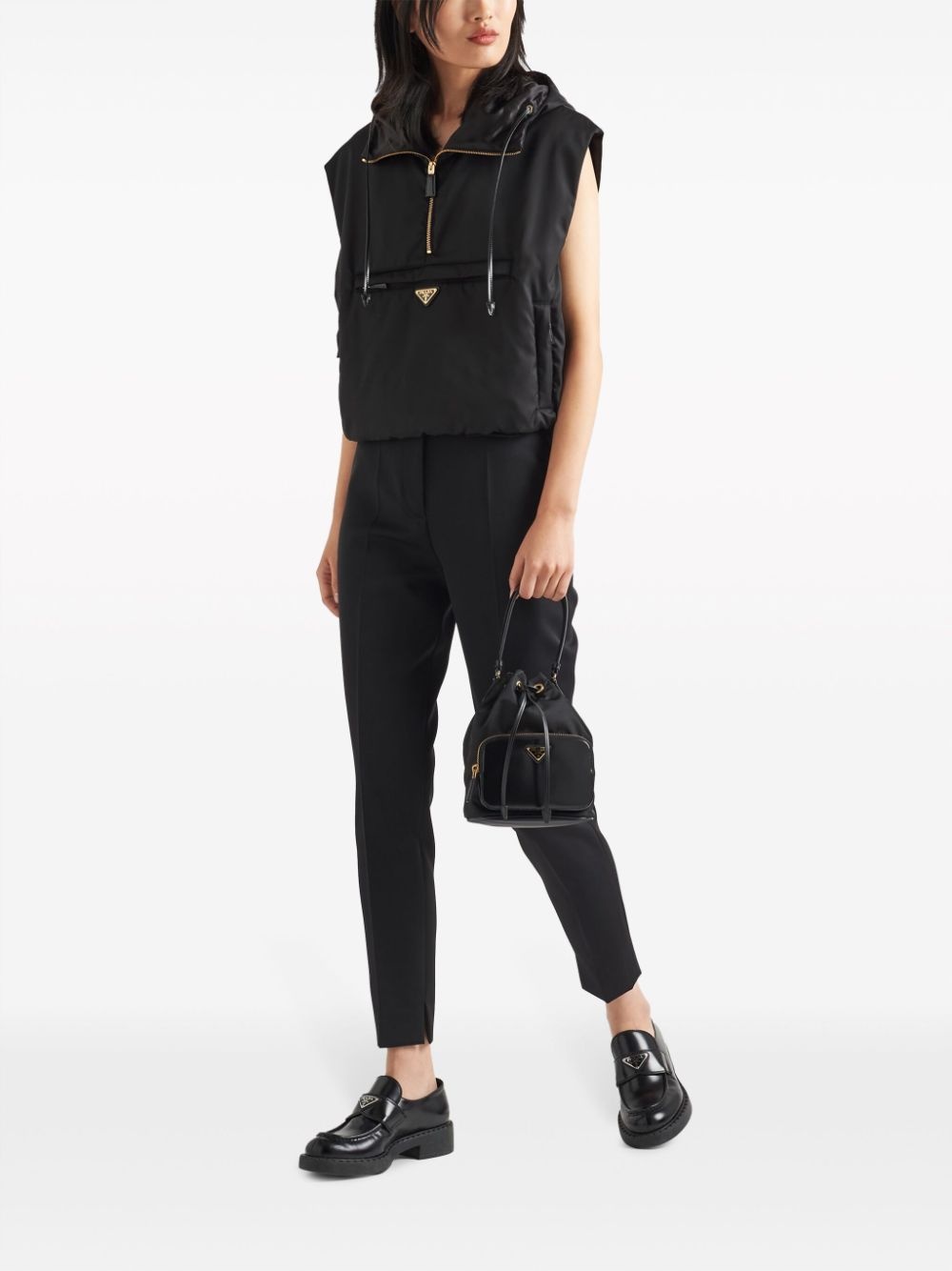 enamel triangle-logo hooded vest - 2