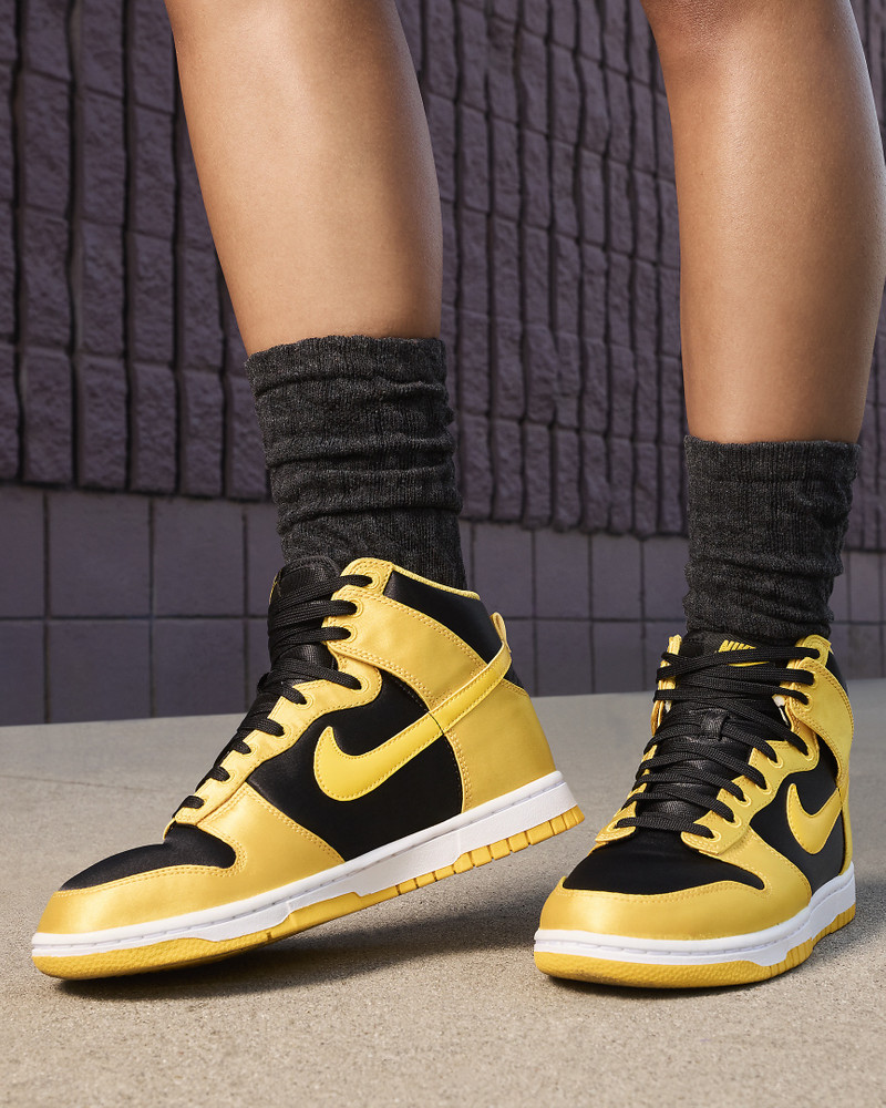 Nike Nike Dunk High Women's Shoes outlook