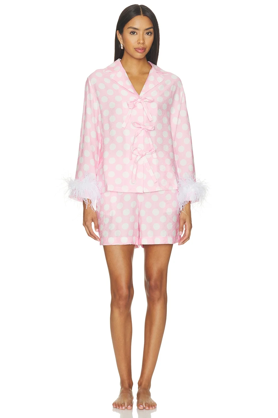 The Bow Set With Shorts With Detachable Feathers - 1