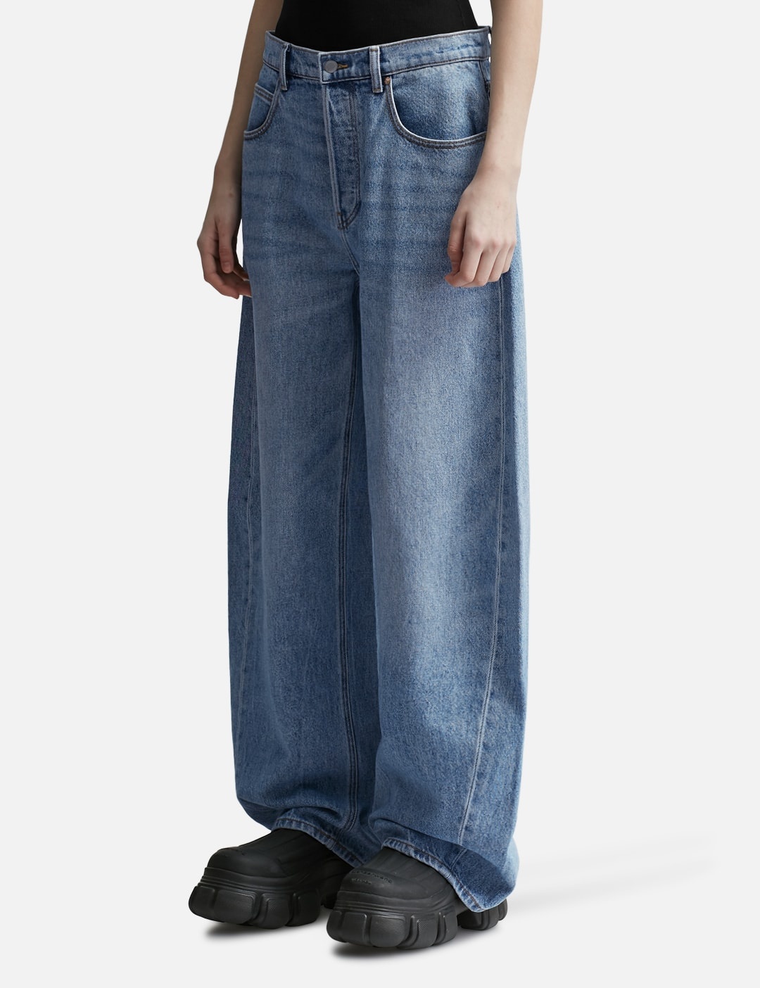 OVERSIZED LOW RISE JEAN IN RECYCLED DENIM - 2