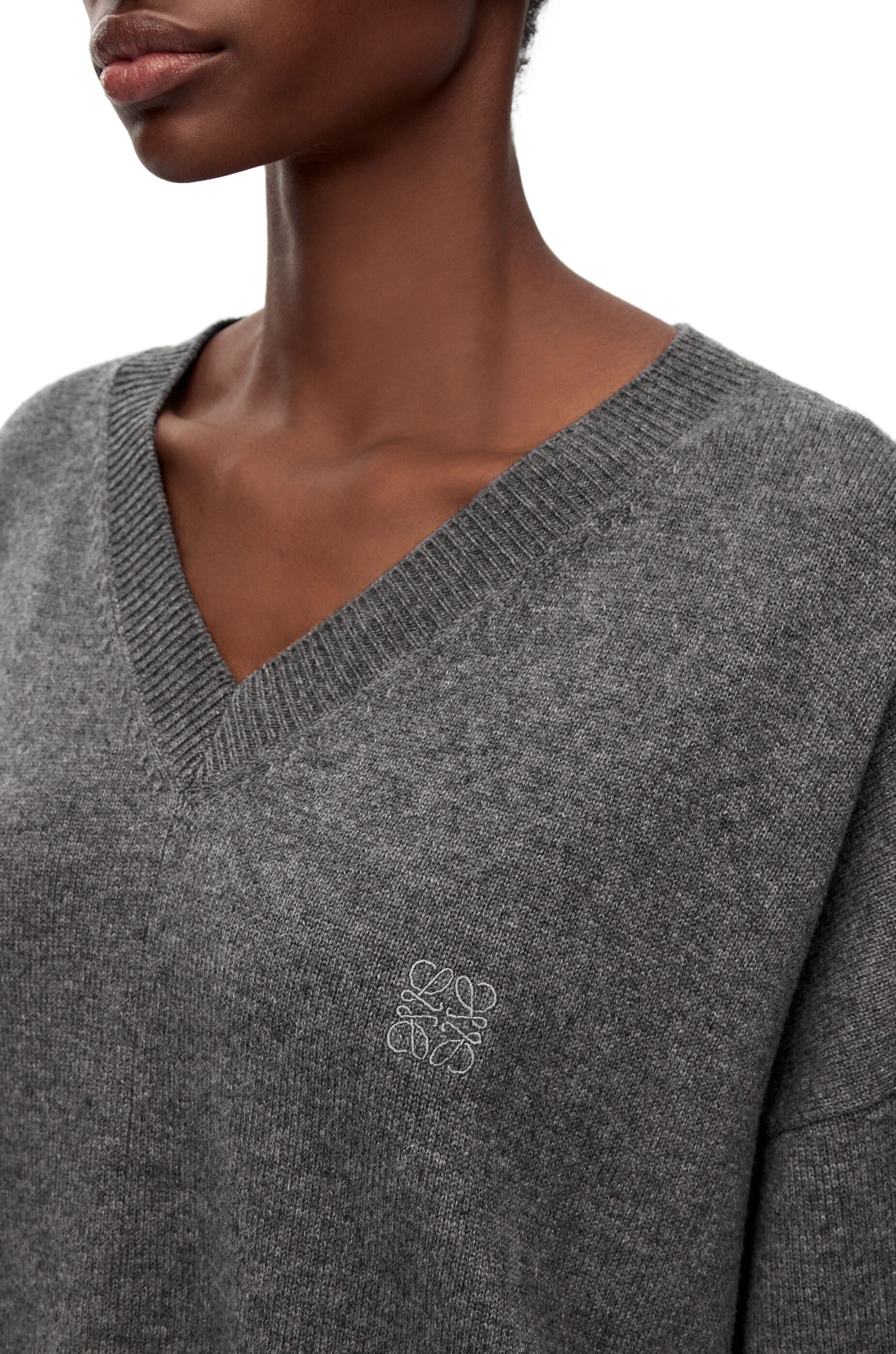 Asymmetric V-neck sweater in cashmere - 5