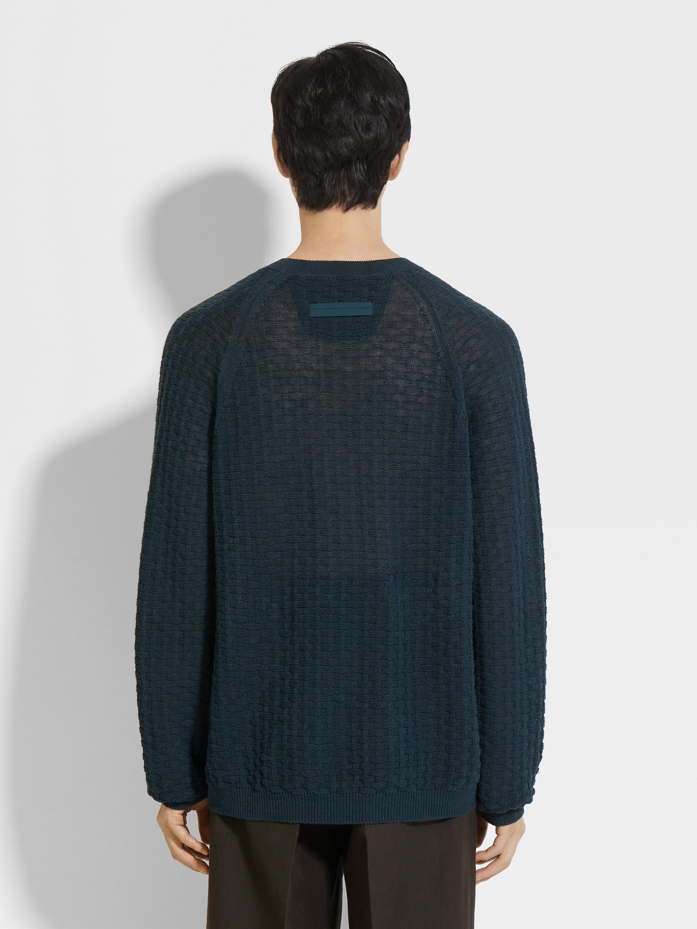 DARK TEAL BLUE OASI LINO V-NECK - 5