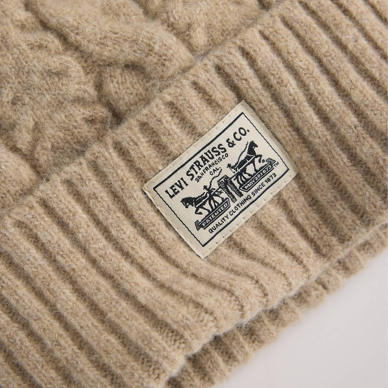 WOMEN'S BACKPATCH BEANIE 4