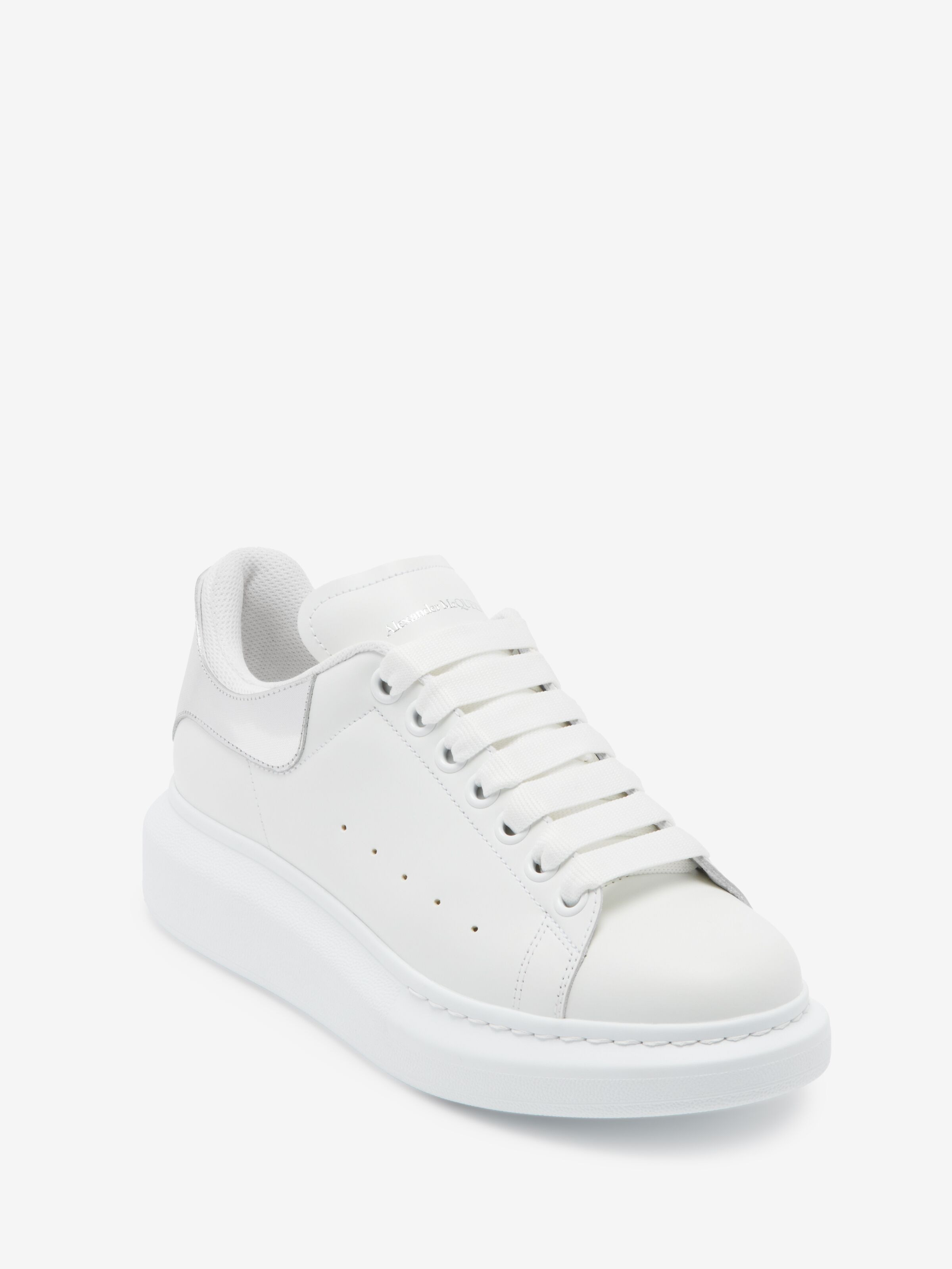 Women's Oversized Sneaker in White/silver - 5