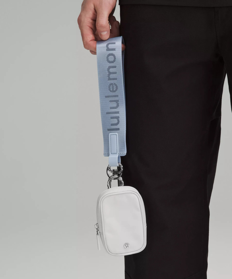 lululemon Clippable Nano Pouch outlook