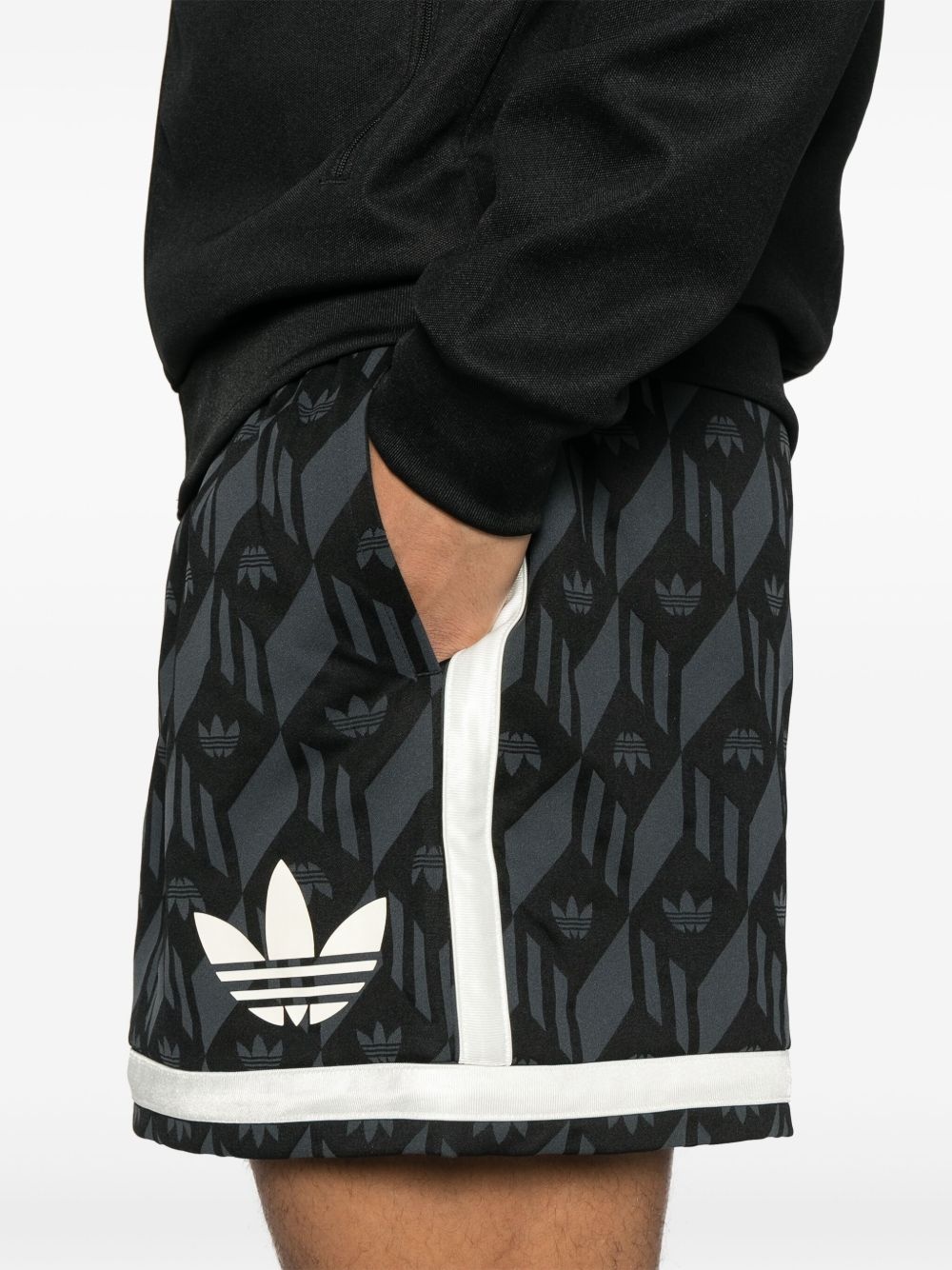 Trefoil-patterned track shorts - 5