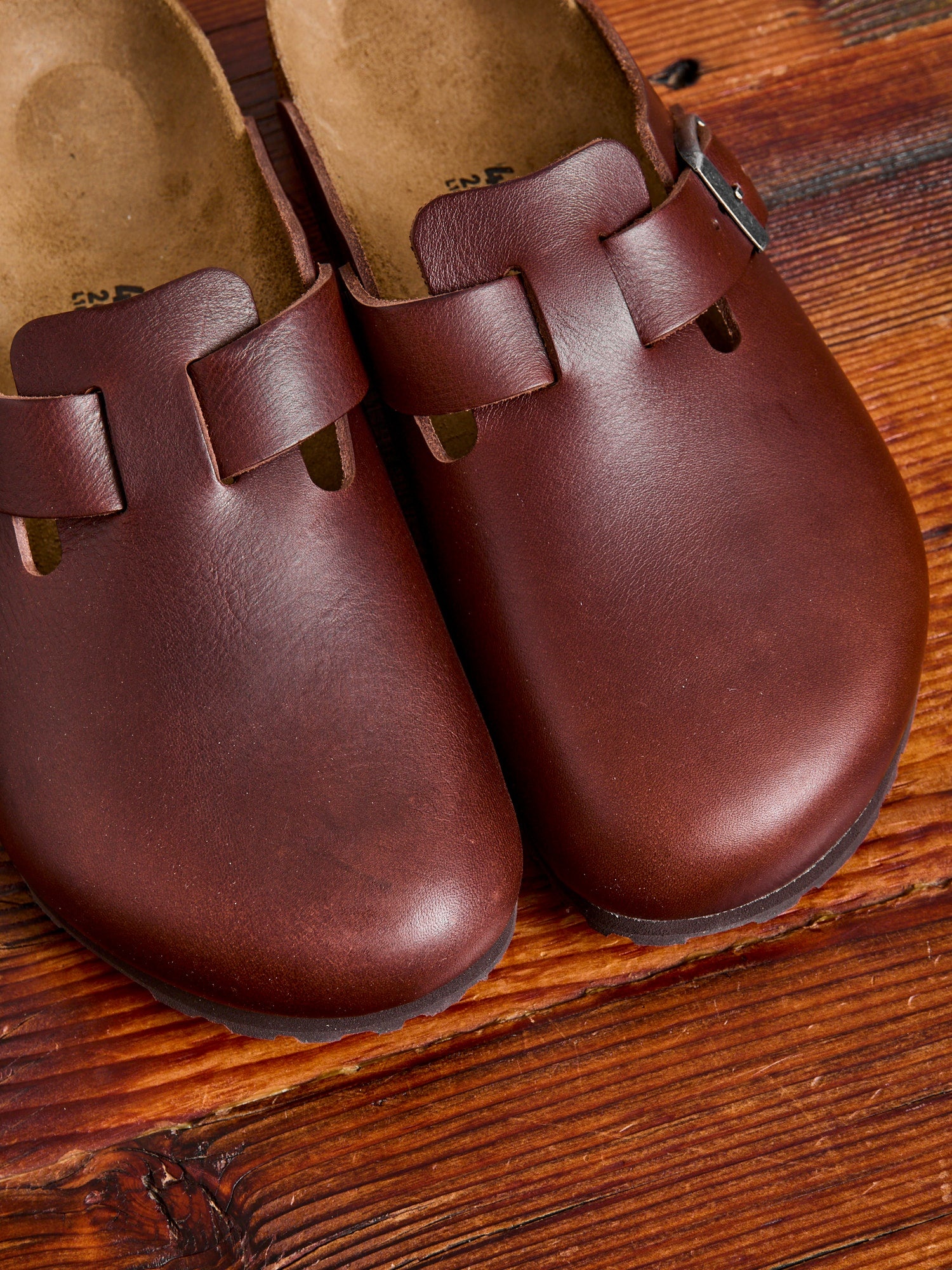 Boston Clog in Vintage Wood Roast Leather - 4