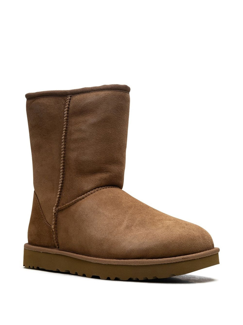 UGG Classic Short II "Chestnut" boots outlook