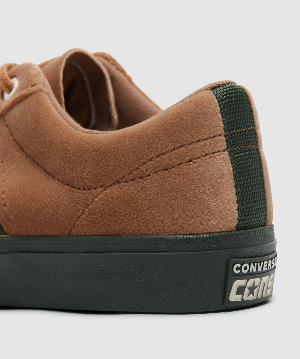 x Undefeated one star academy pro sneaker - 8