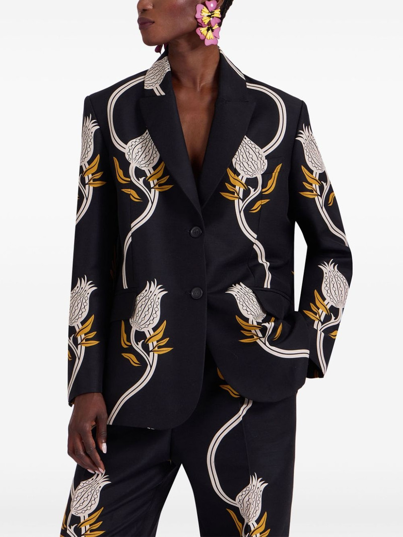 La DoubleJ Jones blazer outlook