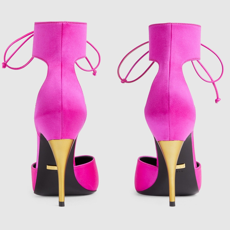 GUCCI Women's lace-up pumps outlook