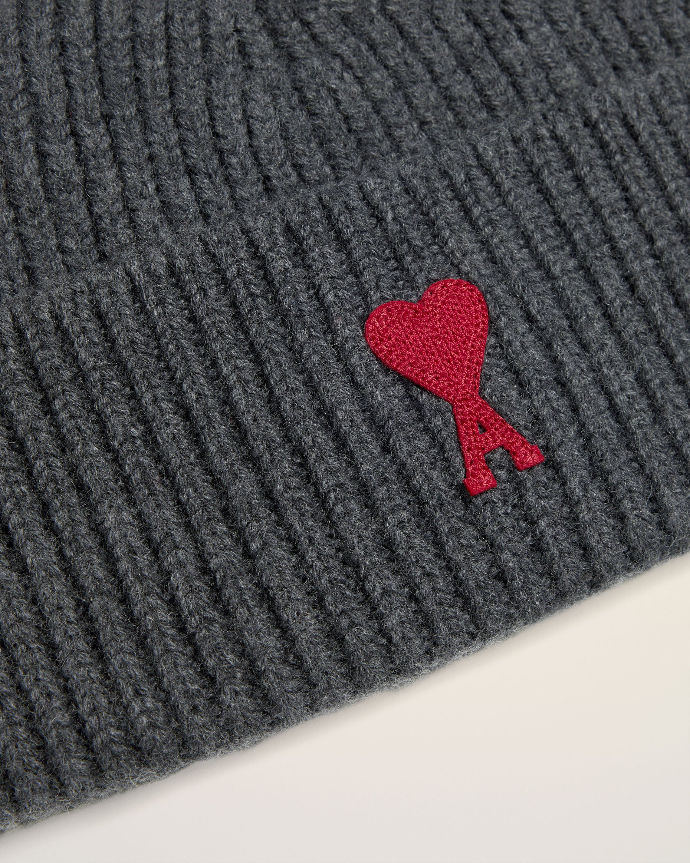 RED AMI DE COEUR BEANIE - 3