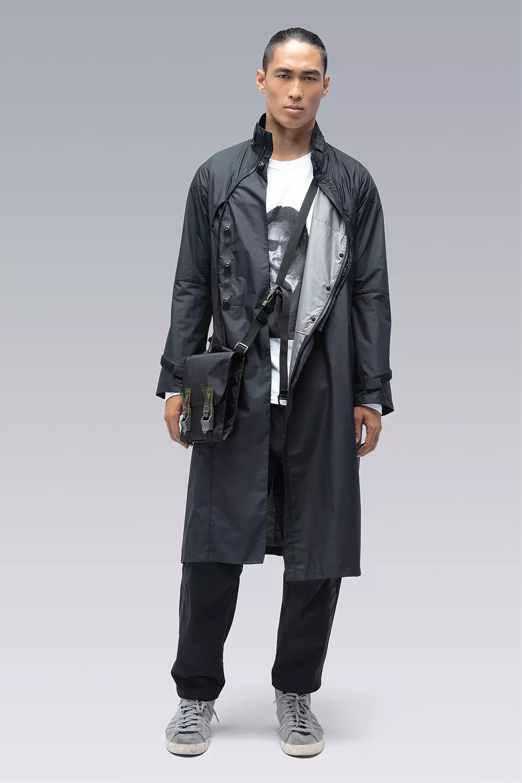 J82-WS 2L Gore-Tex Infinium™ Windstopper® Interops Coat Black - 52