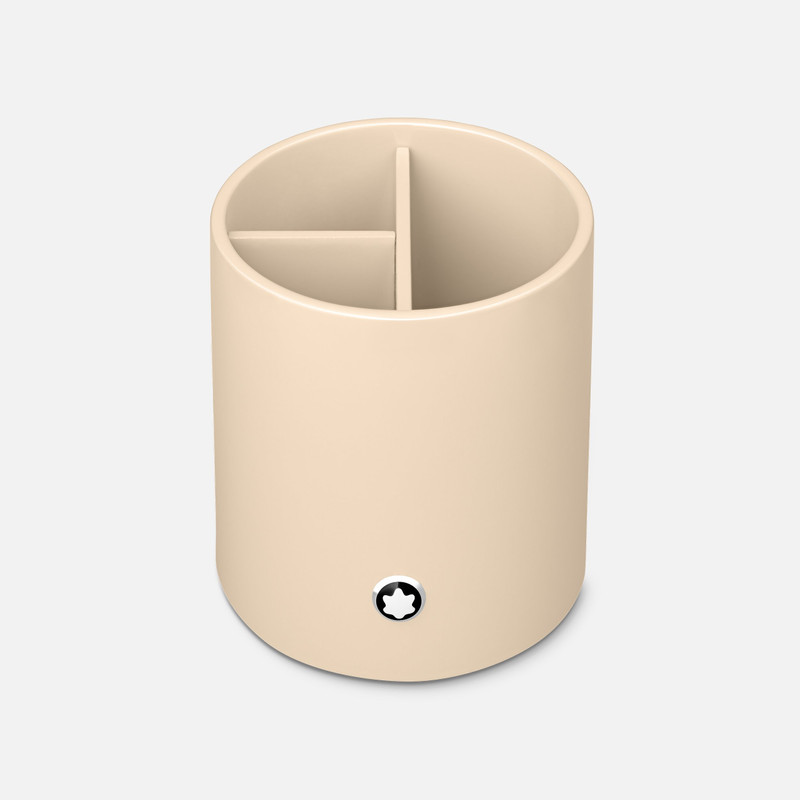 Round pen holder in ivory lacquer 1