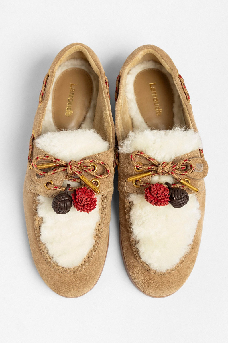 Cyprus Fuzzy Boat Shoe Peanut Suede 4