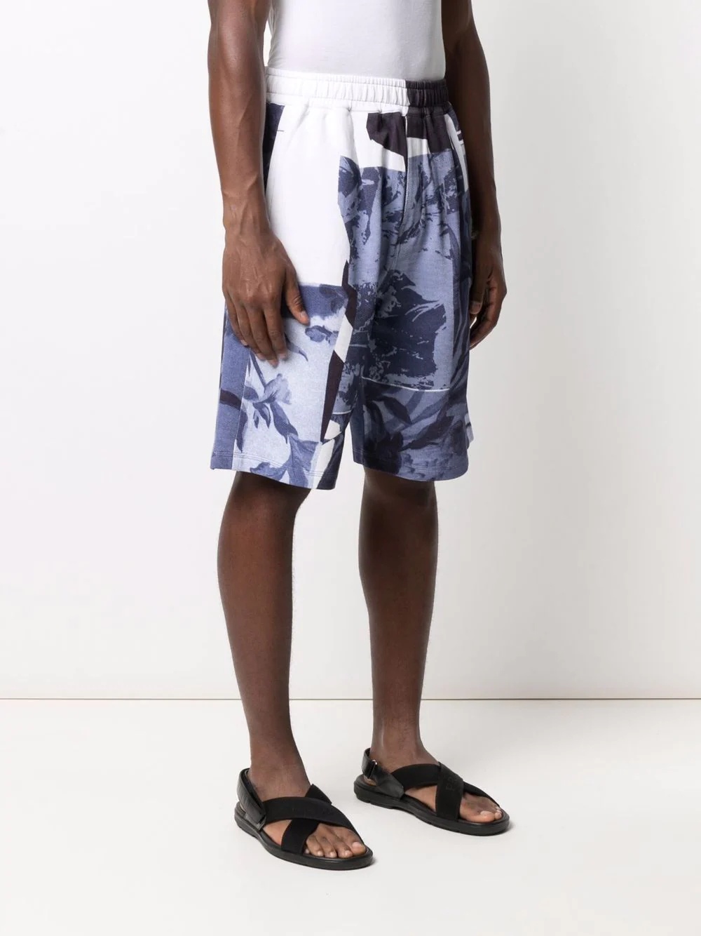 graphic-print bermuda shorts - 3