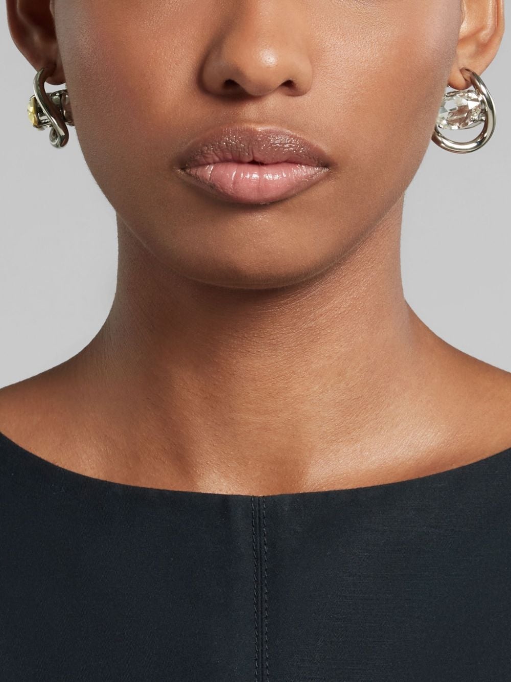 twisted crystal-embellished hoop earrings - 4