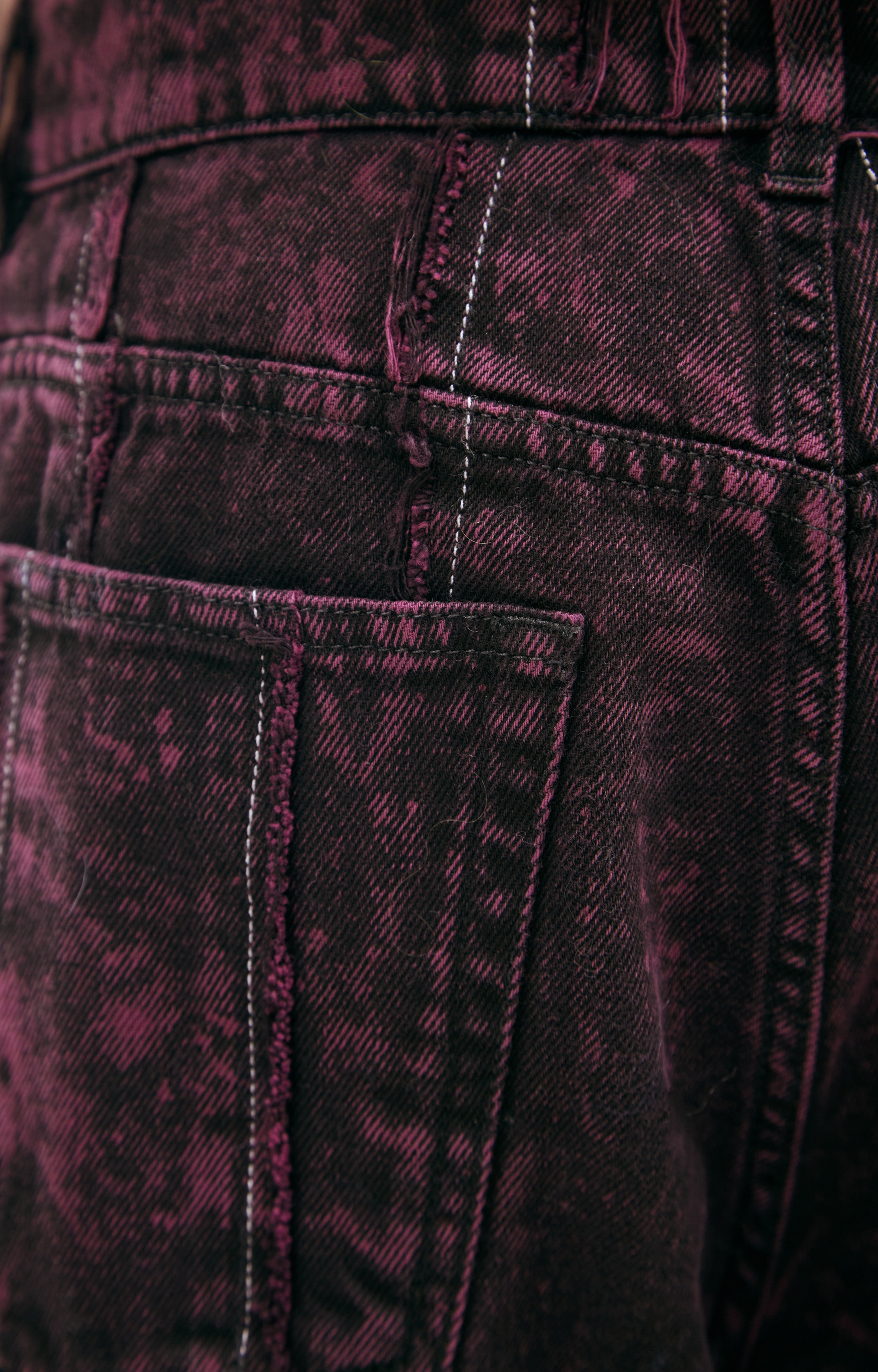 JEANS WITH VERTICAL STITCHING - 4