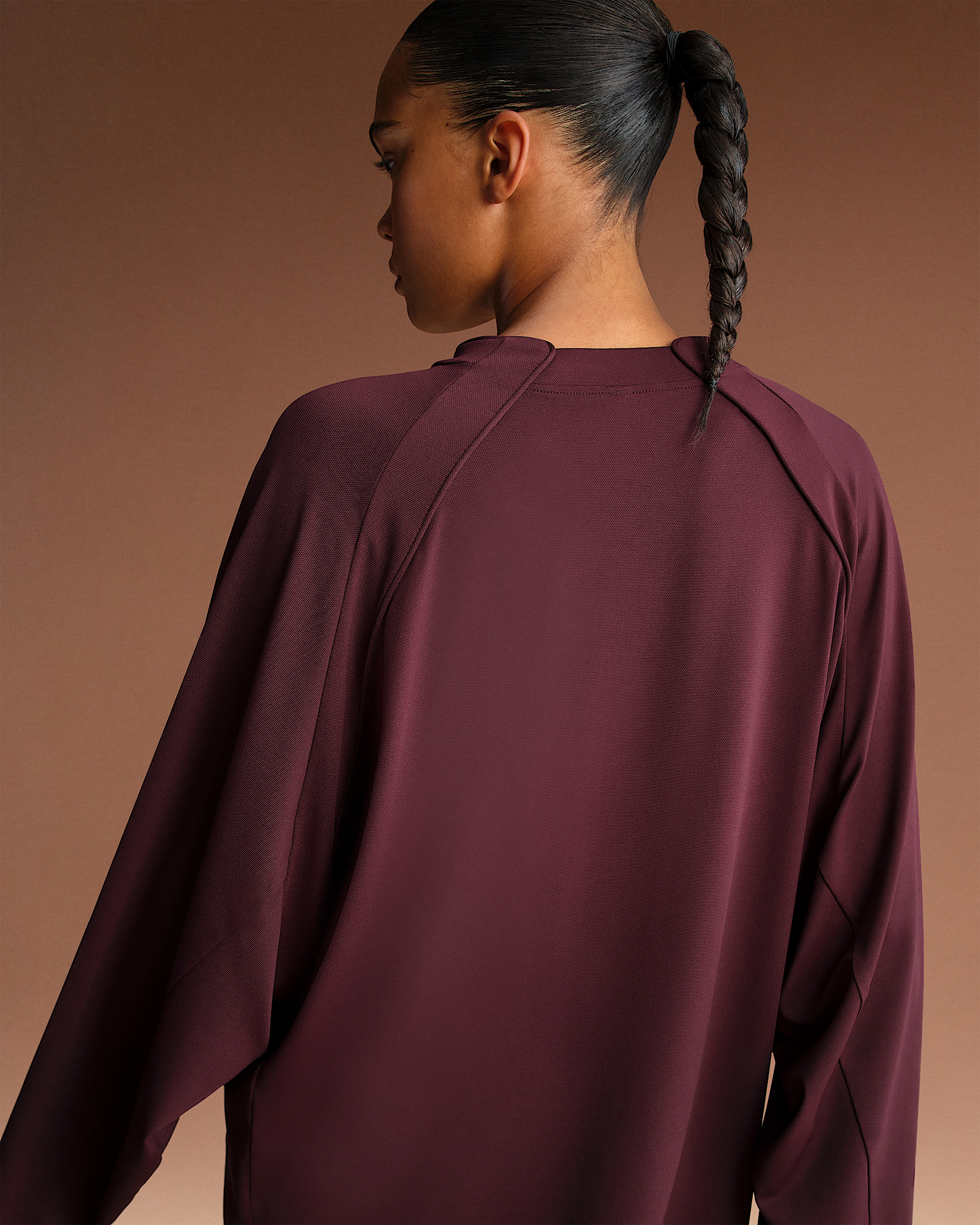 NikeSKIMS Airy Women's Oversized V-Neck Long-Sleeve Top - 2