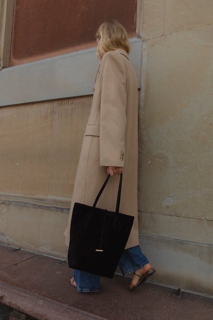 TALL SPROUT TOTE BLACK SUEDE - 3