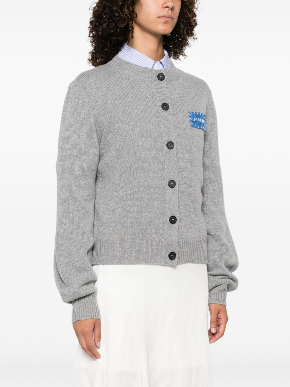 button-fastening logo-patch cardigan - 3