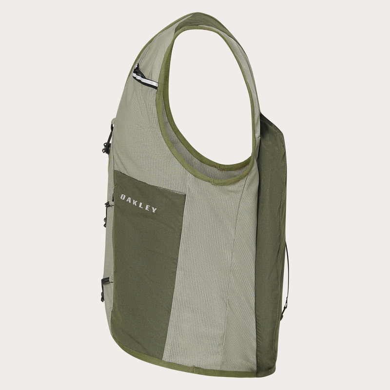 Latitude Flight Vest Poncho 10