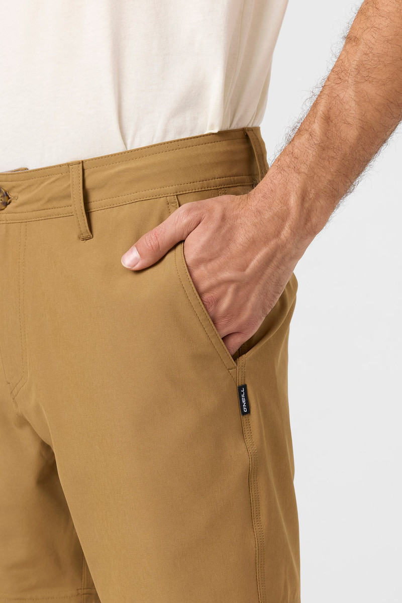 Reserve Solid 17" Hybrid Shorts 6