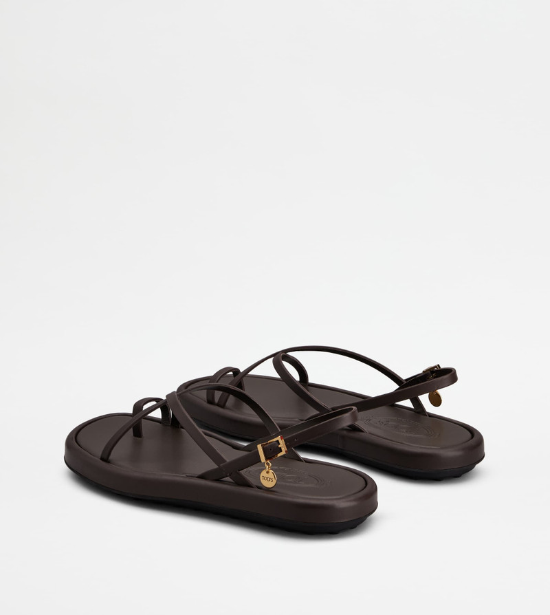 Tod's SANDALS IN LEATHER - BROWN outlook