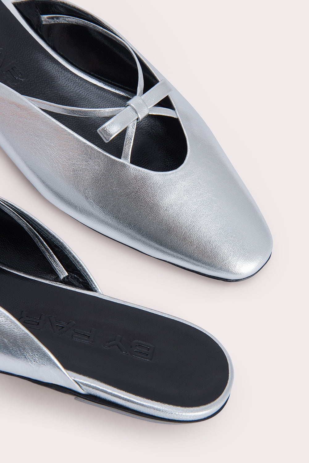 Finn Silver Metallic Leather - 4