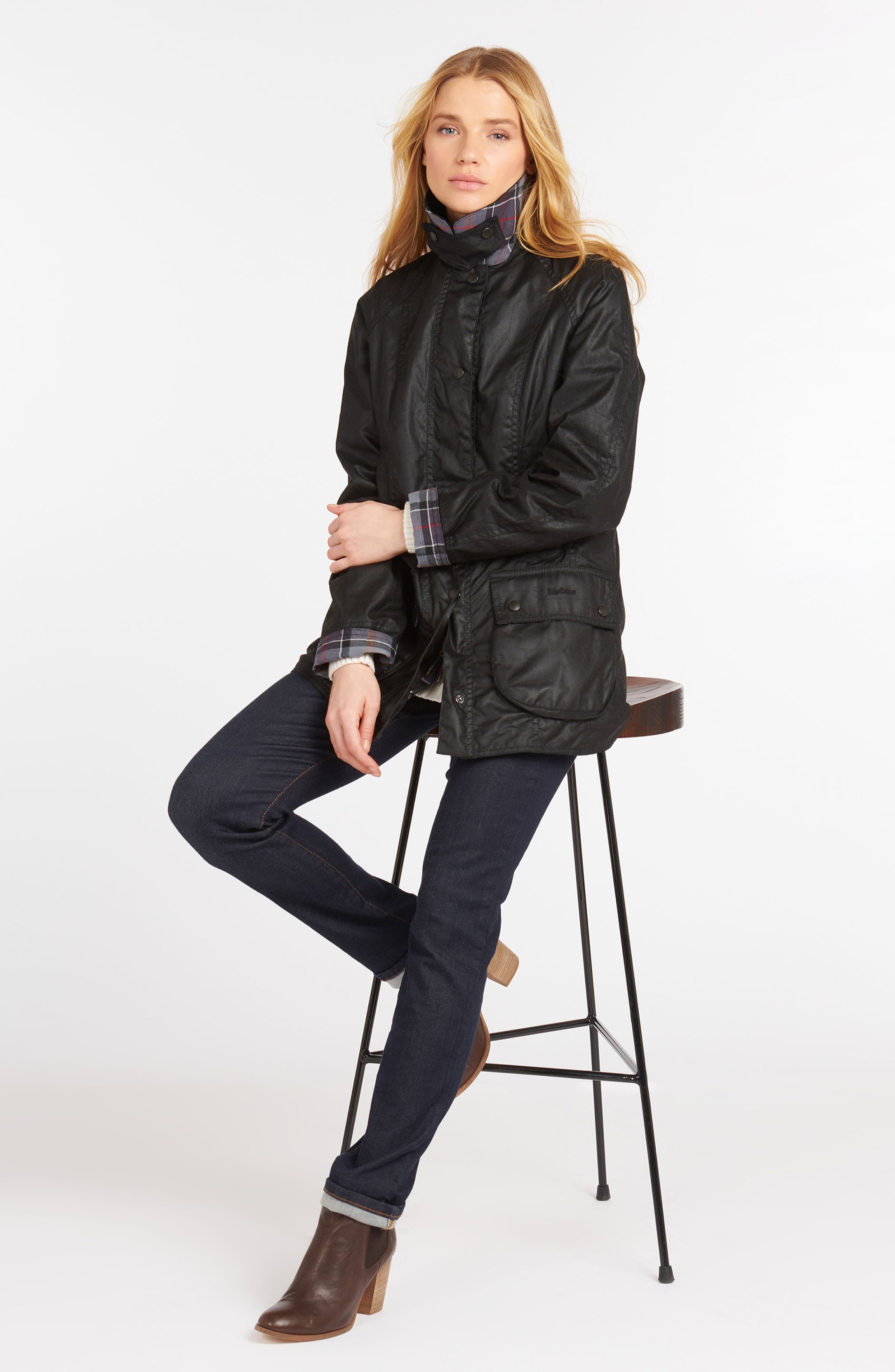 Barbour Beadnell Waxed Cotton Jacket in Black at Nordstrom - 9