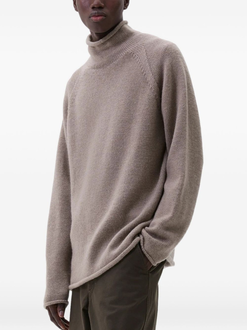 high-neck sweater 3