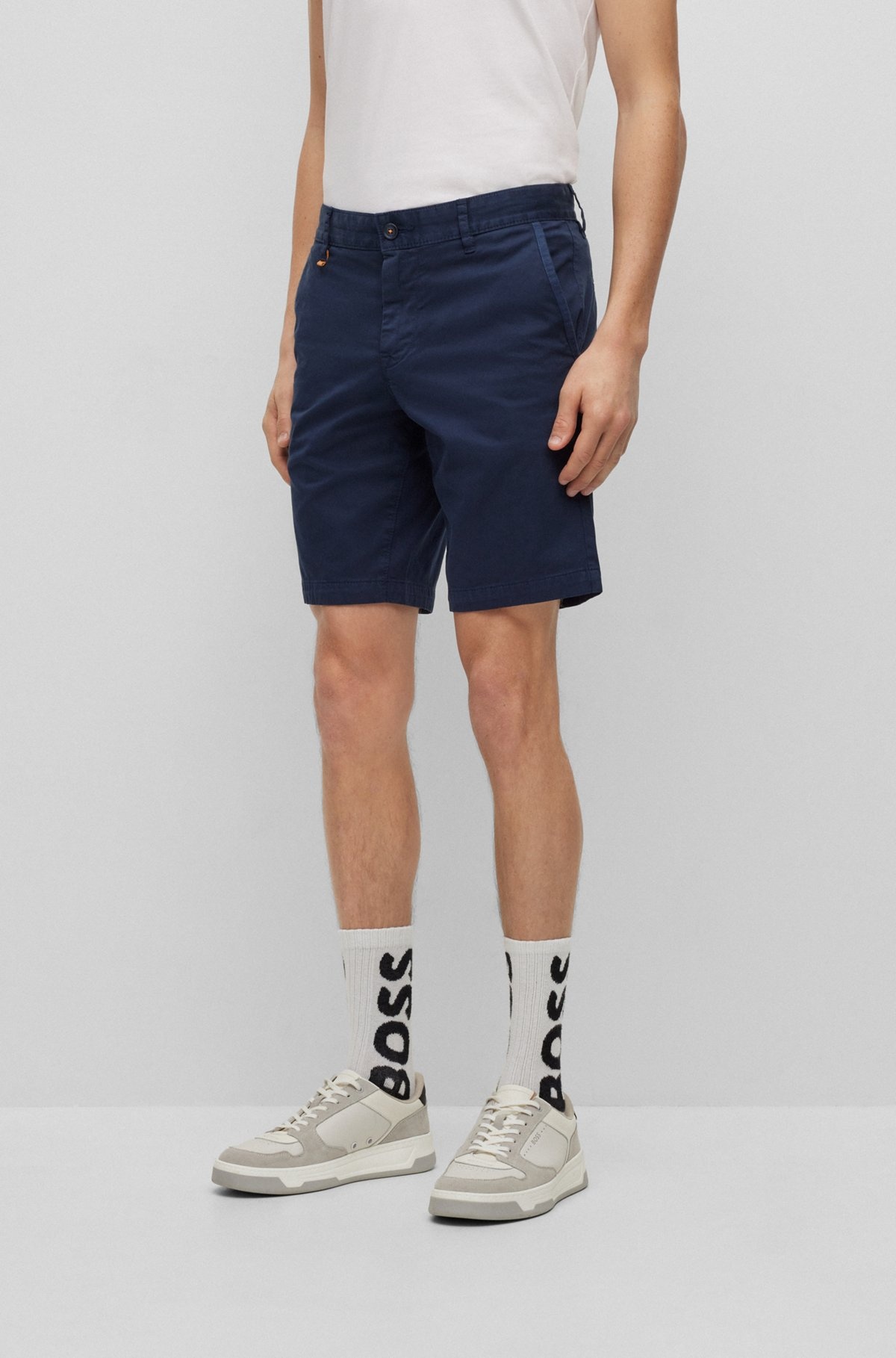 SLIM-FIT SHORTS IN PRINTED STRETCH-COTTON TWILL - 2