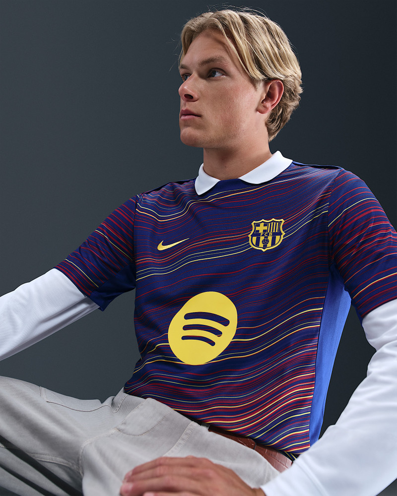FC Barcelona Academy Pro Home Men's Nike Dri-FIT Soccer Pre-Match Short-Sleeve Top 3