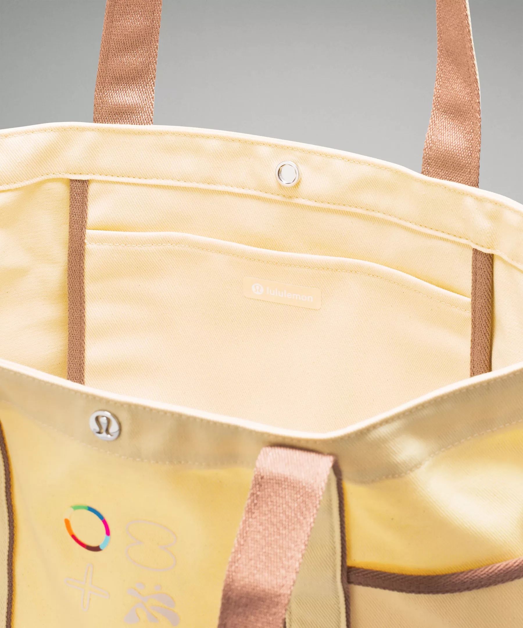 Daily Multi-Pocket Tote Bag 20L *Pride - 4