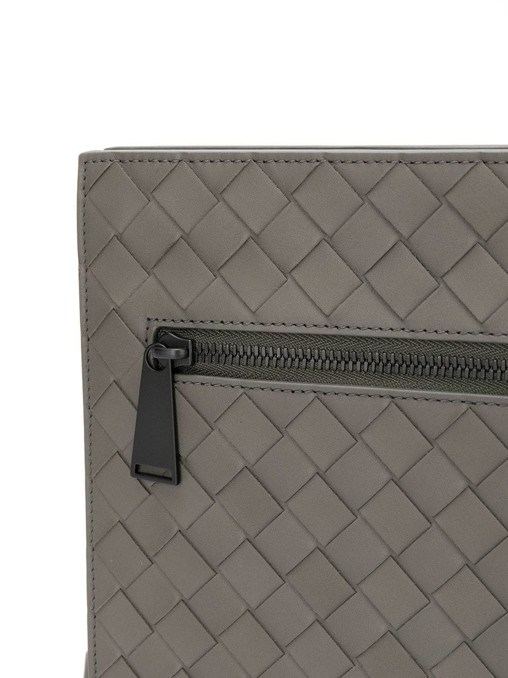 intrecciato clutch - 4