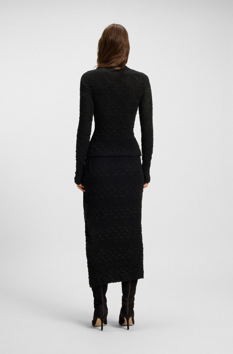 LONG-SLEEVED TOP WITH GEOMETRIC PLISSÉ 4