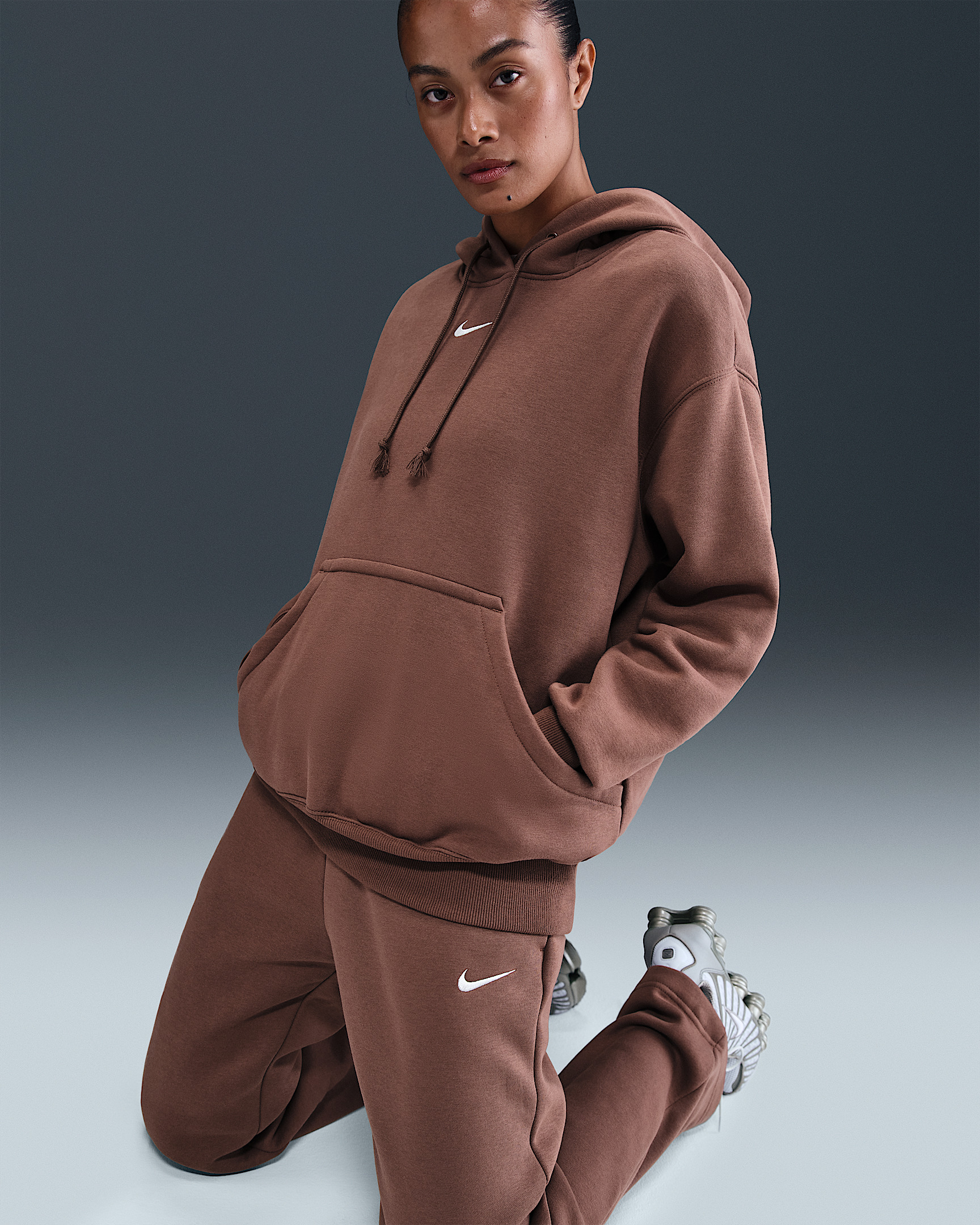 Nike Sportswear Phoenix Fleece Women's Oversized Pullover Hoodie - 3