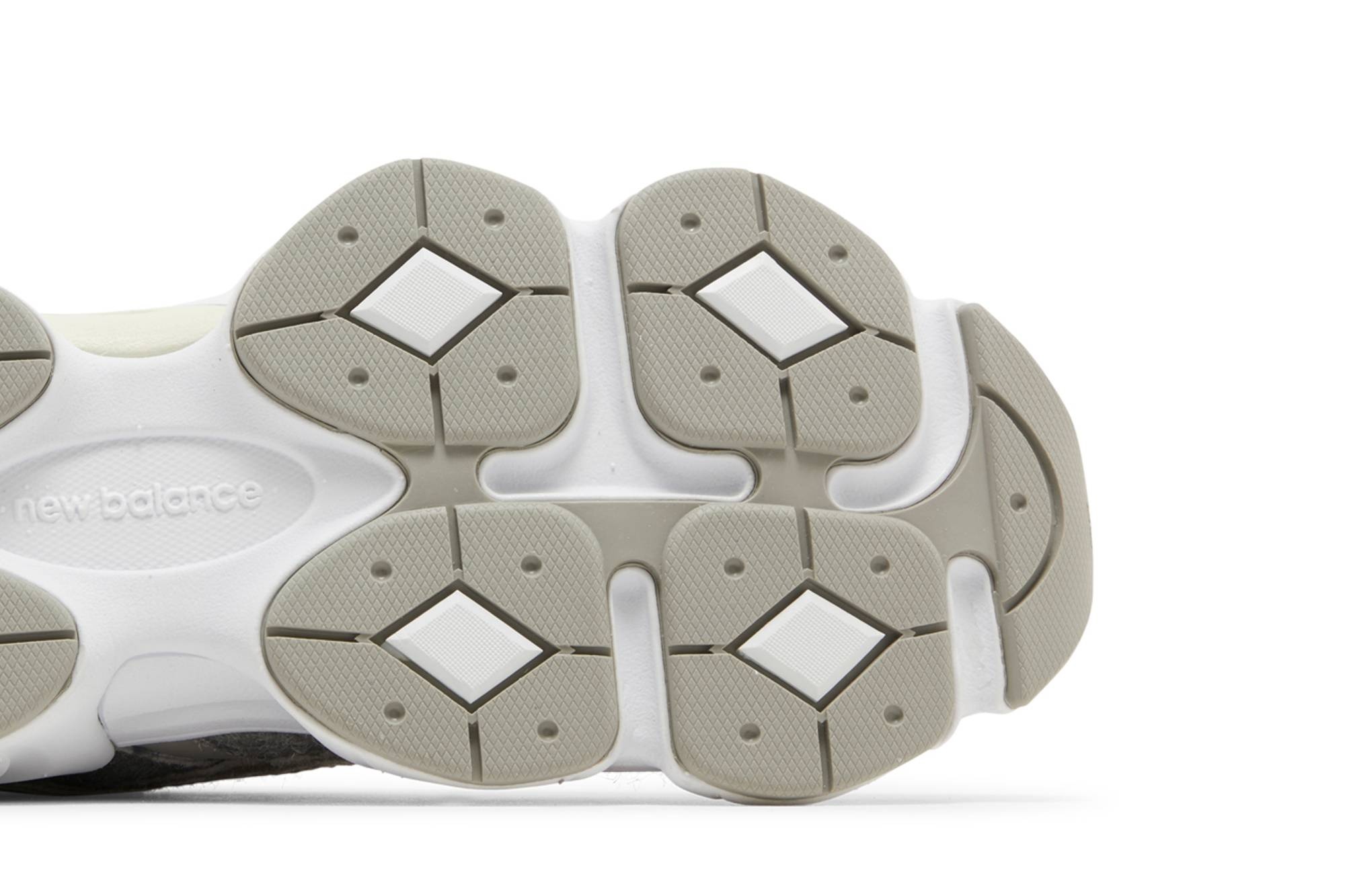 9060 'Grey White' - 5