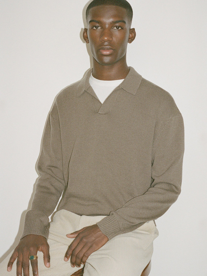 FRAME Silk Blend Polo Sweater in Soft Mocha outlook