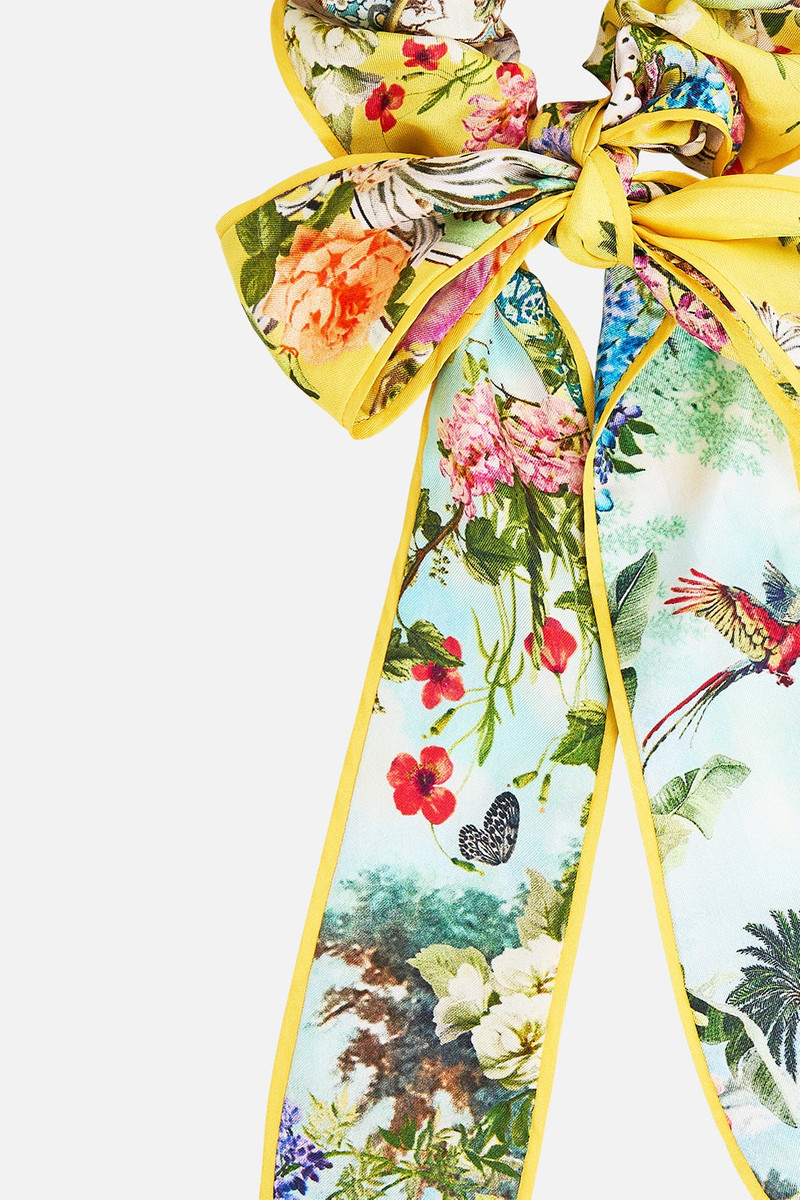 CAMILLA SCRUNCHIE WITH BOW outlook