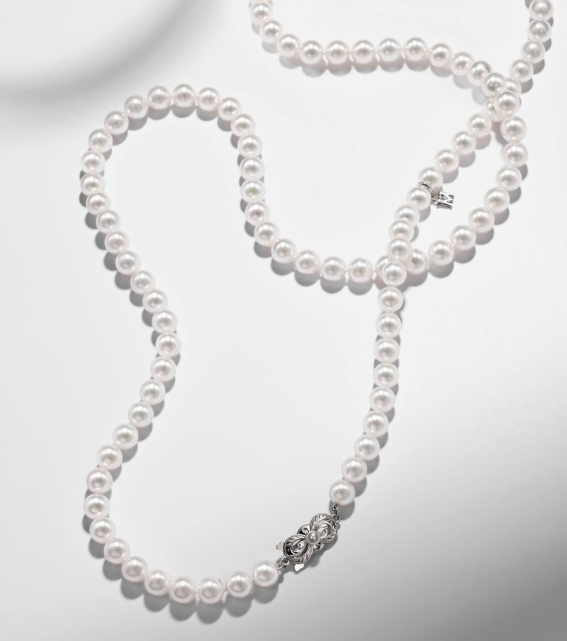 18kt white gold necklace with pearls 5