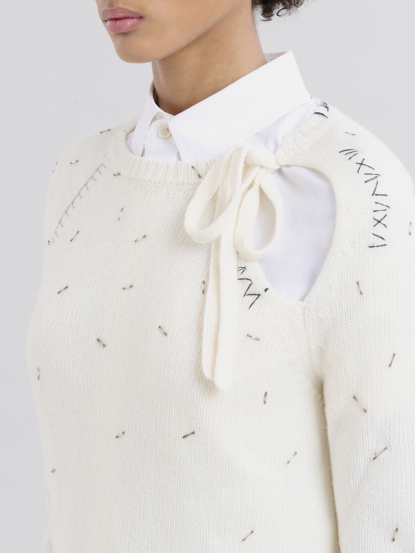 PEARL EMBELLISHED WOOL AND CASHMERE IVORY JUMPER - 4