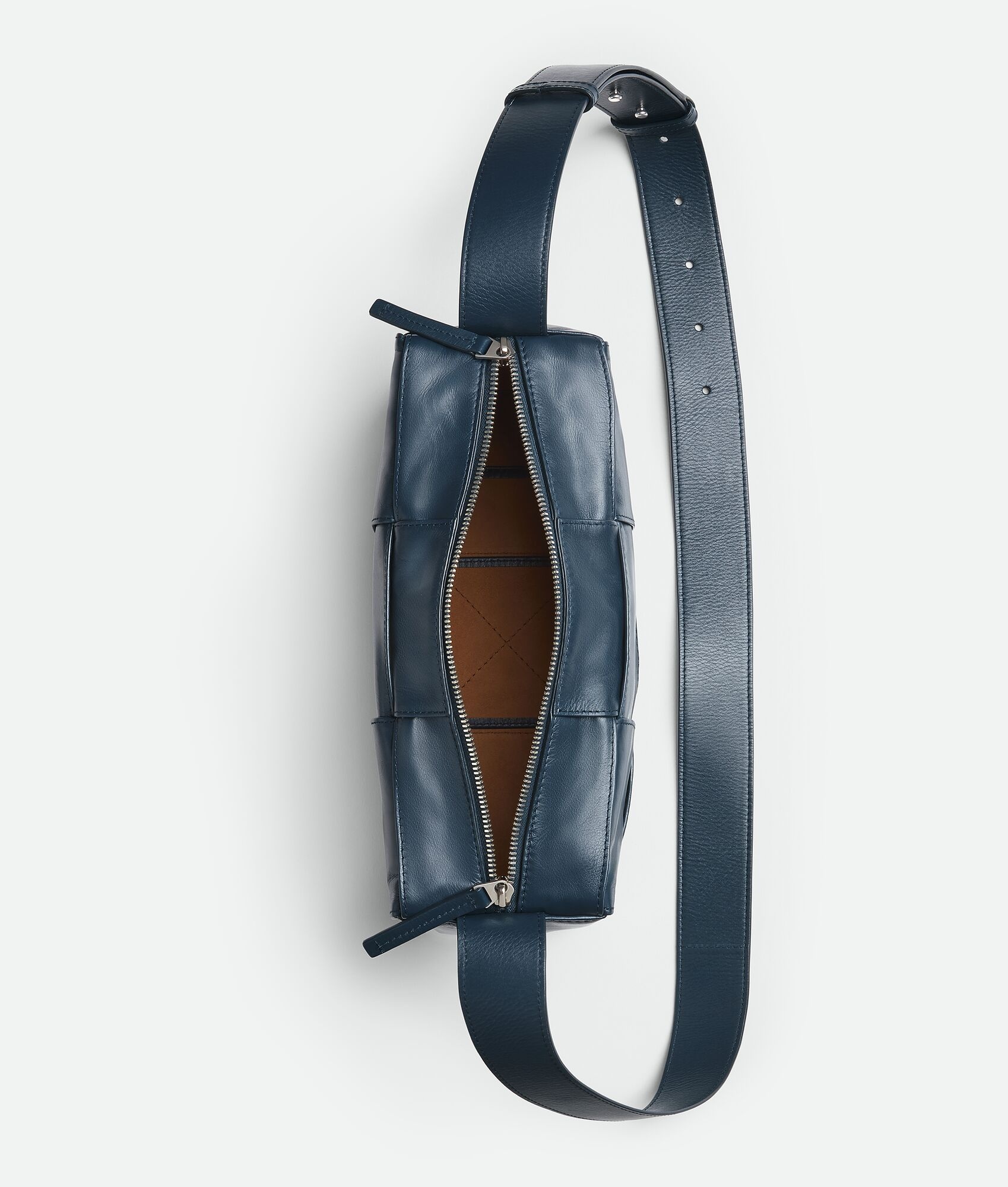 Medium Arco Camera Bag - 3