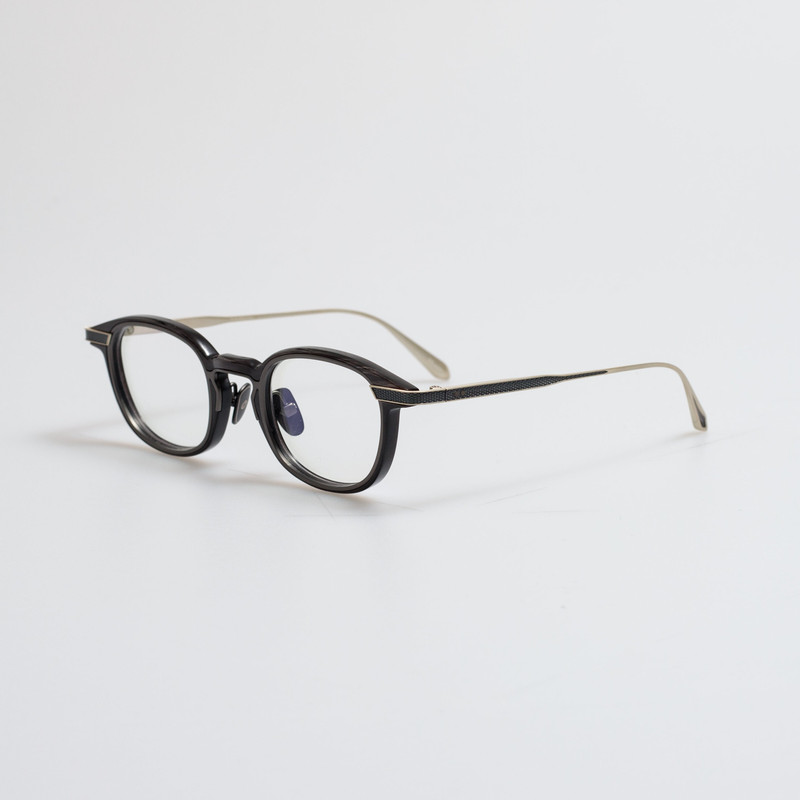 LINDA FARROW Moore Optical in Buffalo Horn and 925 Sterling Silver outlook