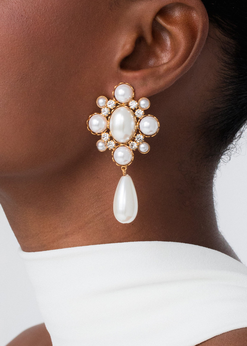 Jennifer Behr Jubilee Drop Earring outlook
