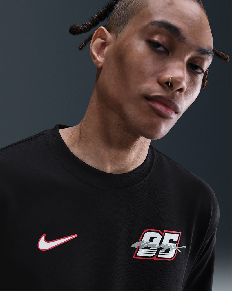Nike Sportswear Men's Max90 T-Shirt 3