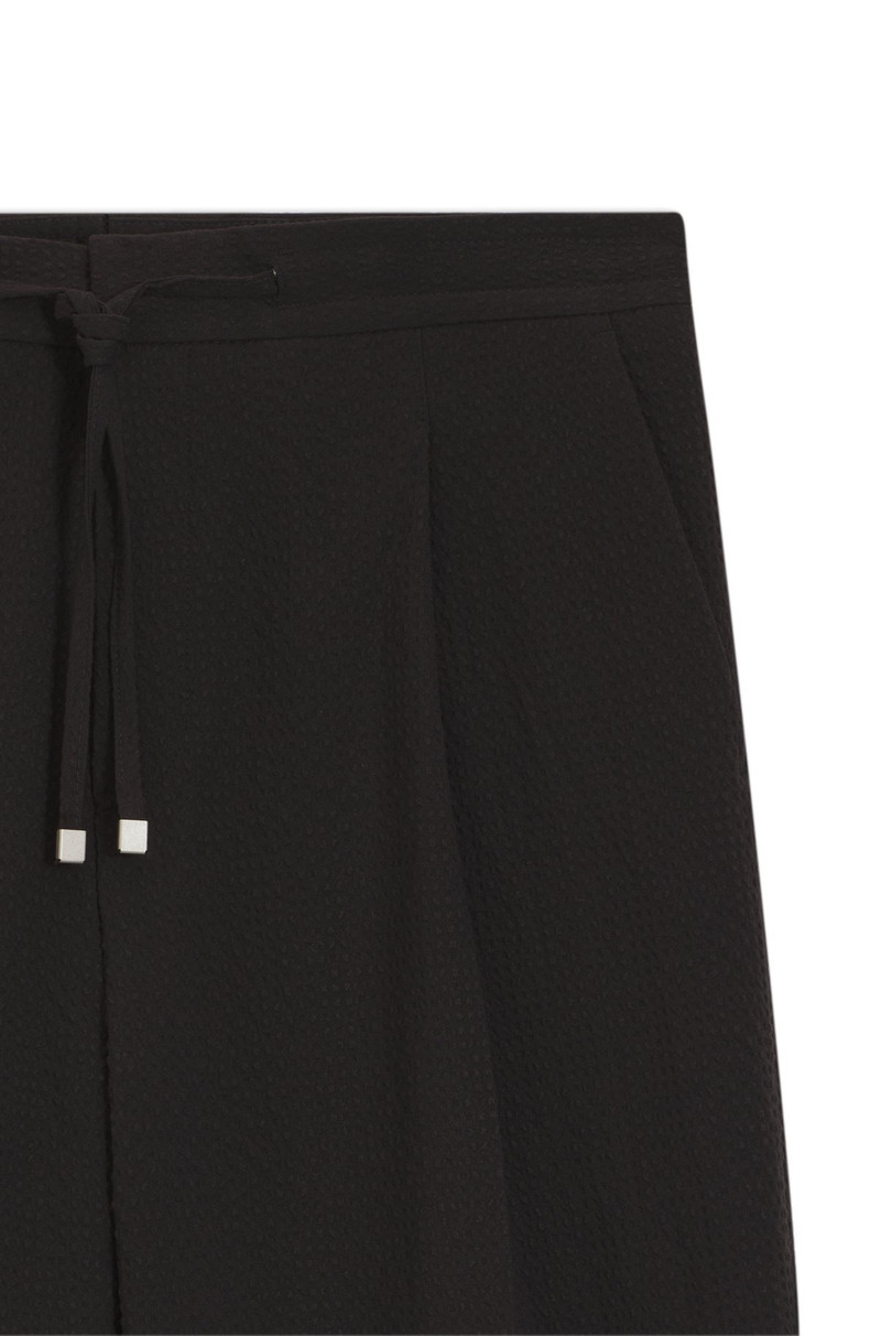 MODERN-FIT TROUSERS IN STRETCH-COTTON SEERSUCKER 6