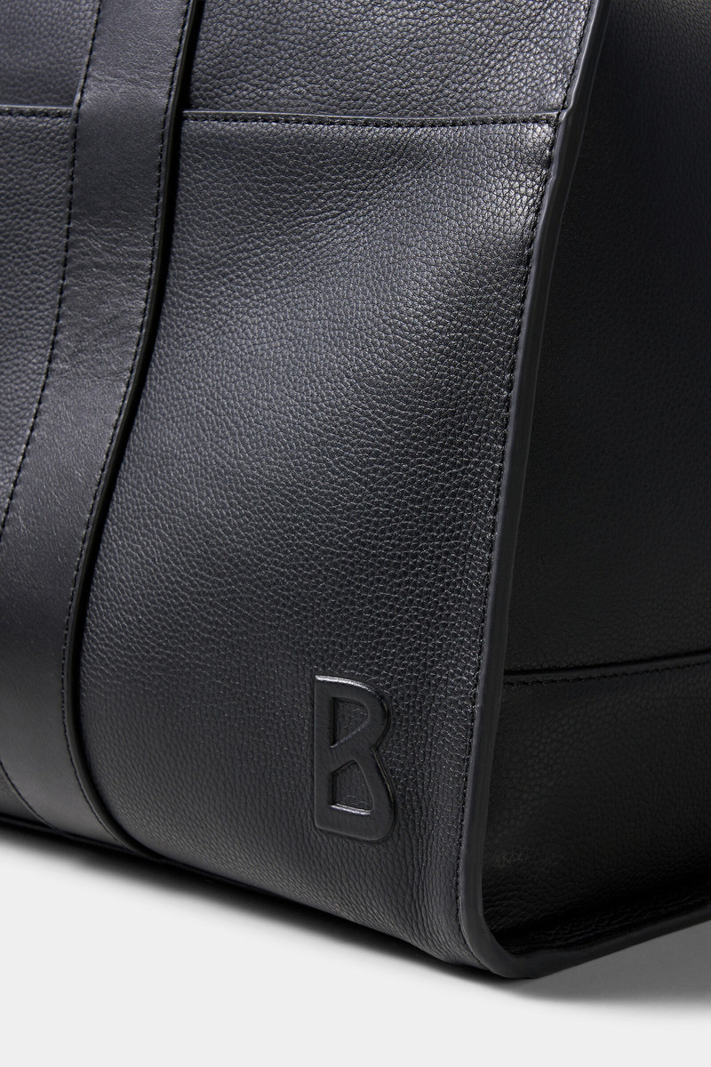 Weekender Kiroro Erik in Black 6